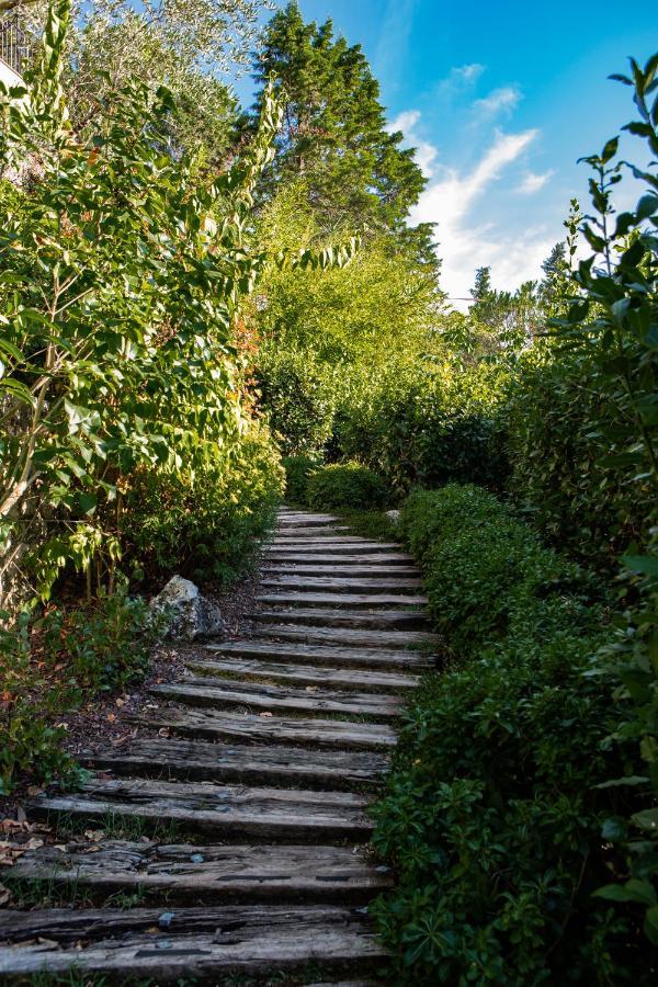 Vytae Spa & Resort Vallecorsa Bagian luar foto