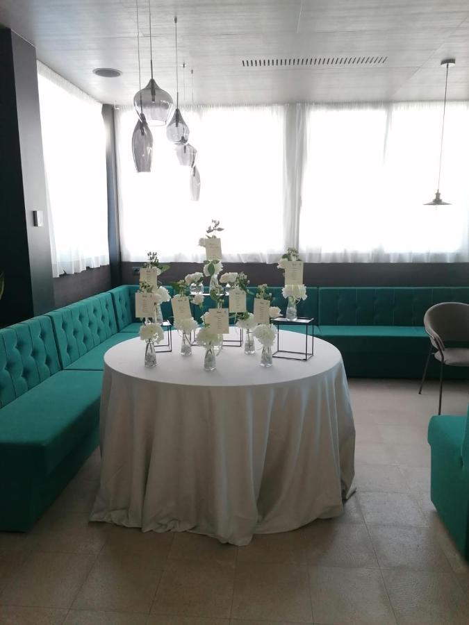 Vytae Spa & Resort Vallecorsa Bagian luar foto