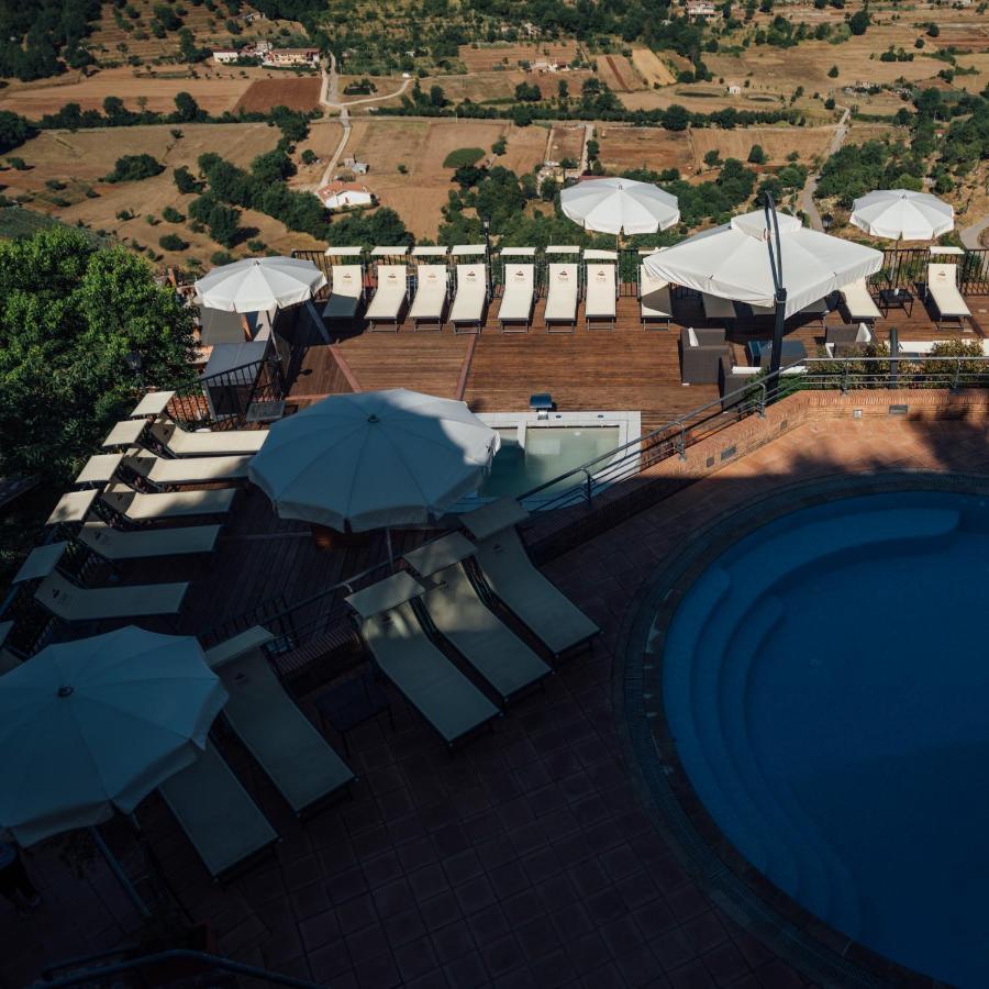 Vytae Spa & Resort Vallecorsa Bagian luar foto